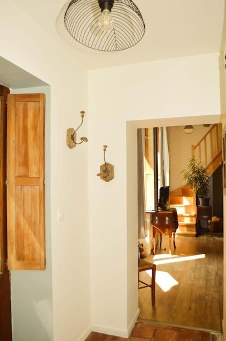 Апартаменты Gite A La Ferme Chaleureux Civrac-de-Blaye Экстерьер фото