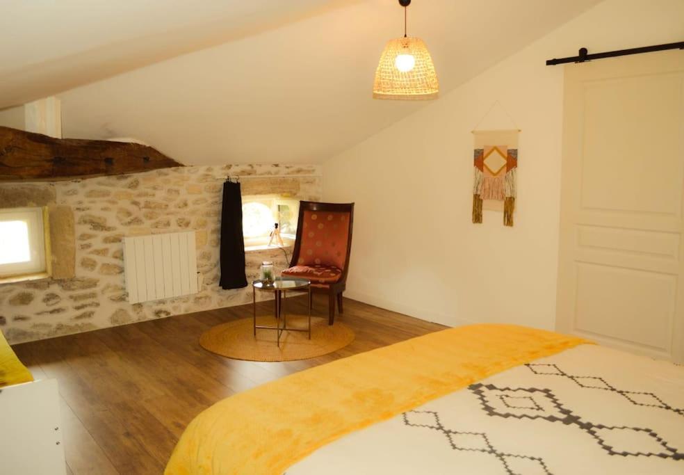 Апартаменты Gite A La Ferme Chaleureux Civrac-de-Blaye Экстерьер фото